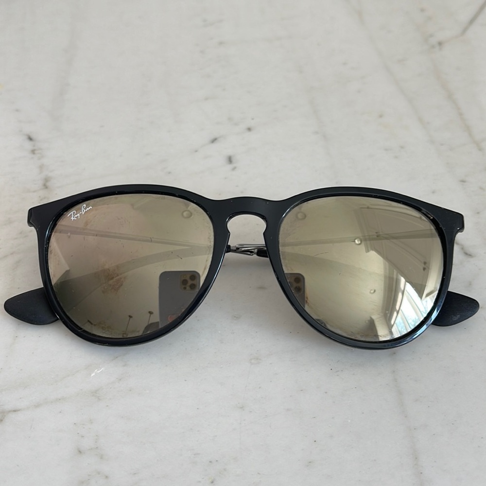 Black ray bans